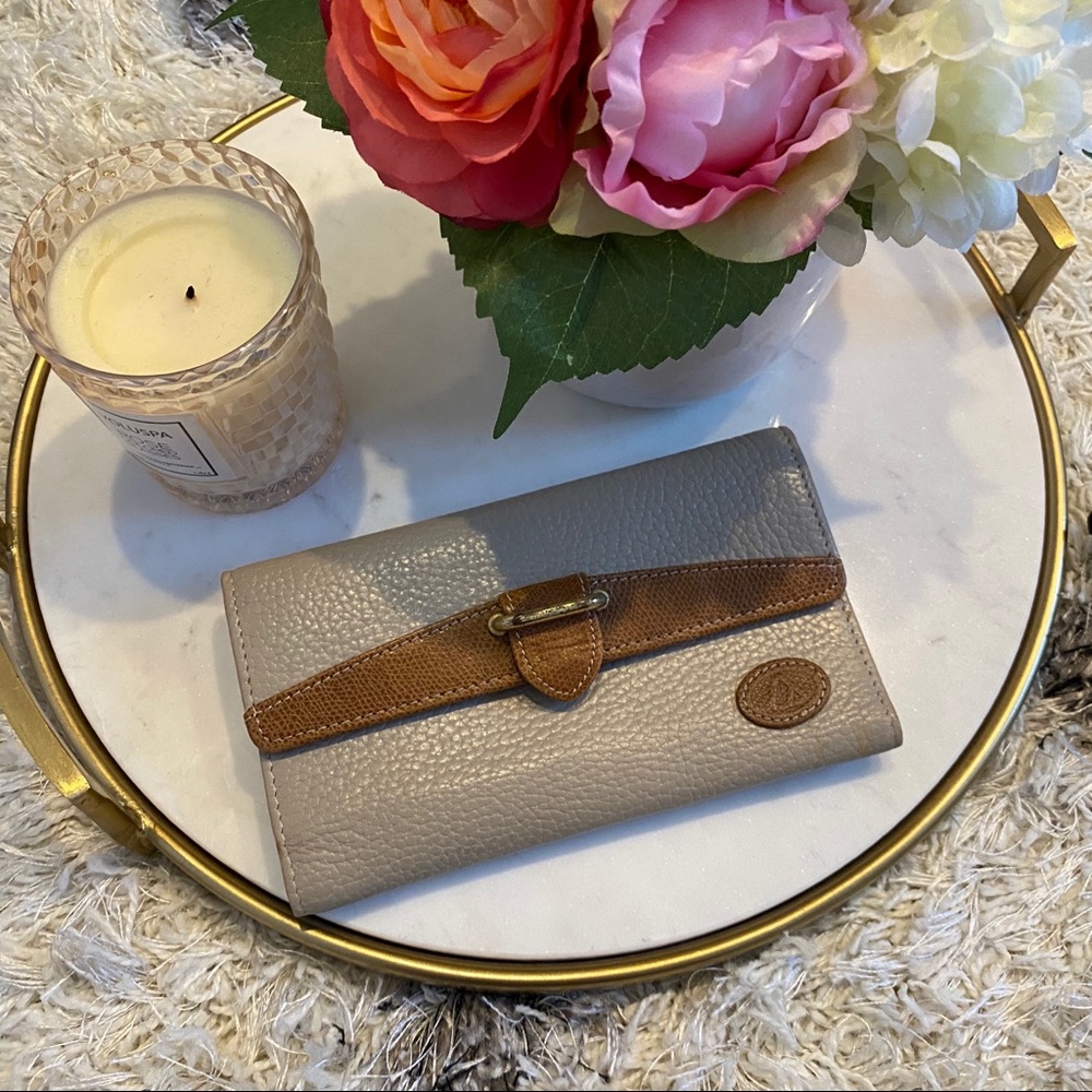 Liz Claiborne leather wallet